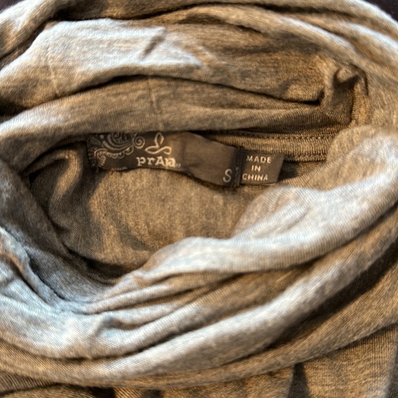 Prana Shirt - Picture 4 of 5